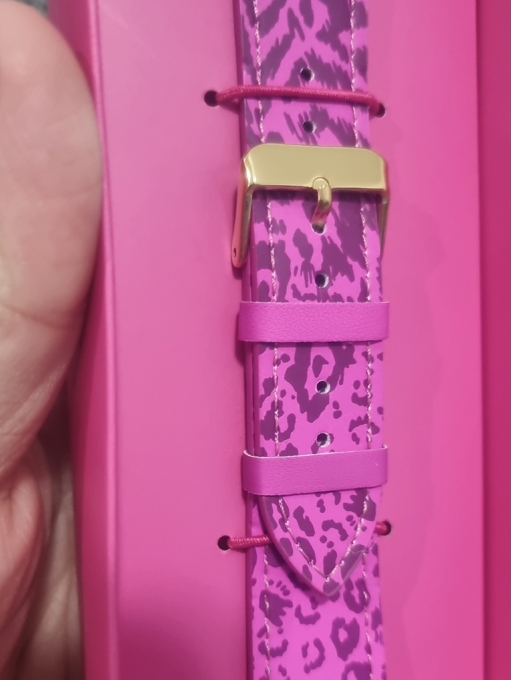 LILLY PULITZER Leather Apple Watch Band in Cerise Pink Pattern Play - Picture 12 of 13